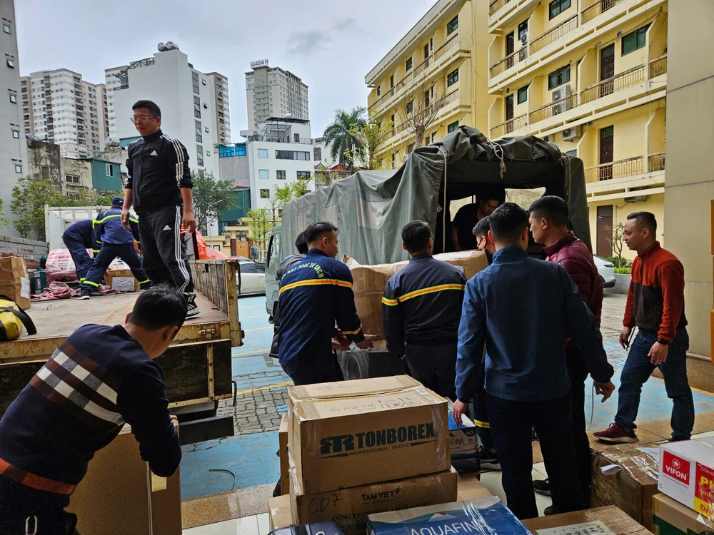 Đoàn công tác của Bộ Công an thực hiện nhiệm vụ cứu nạn, cứu hộ tại Myanmar