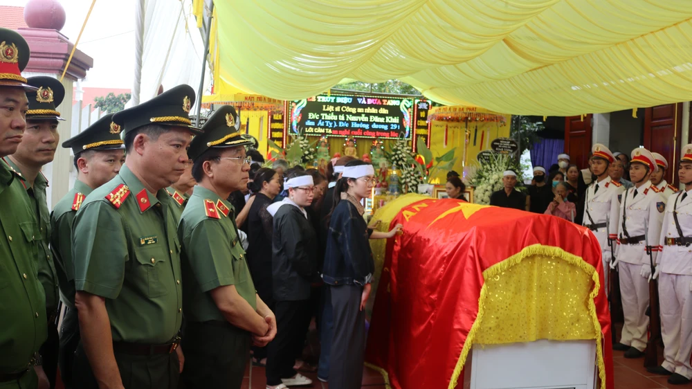 liet-sy-khai (1).jpg