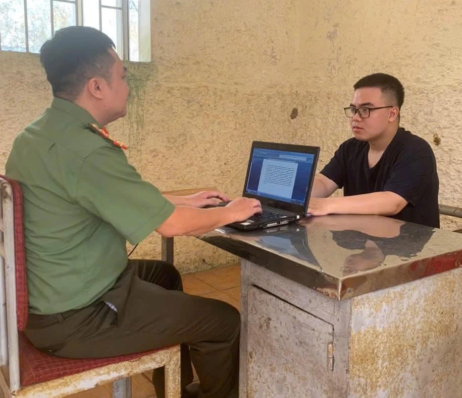 'Chân dung' sinh viên giỏi IT vừa bị khởi tố vì xâm nhập cổng dịch vụ công đánh cắp dữ liệu