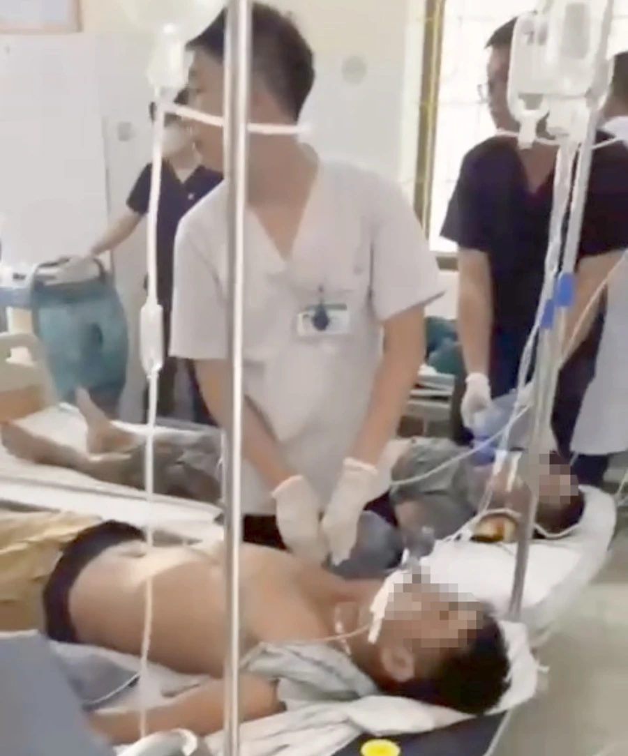 6 người ngộ độc rượu (2).jpg