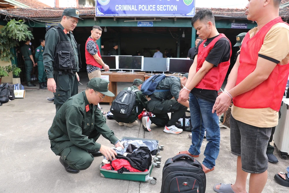 Bắt 59 người (2).jpg