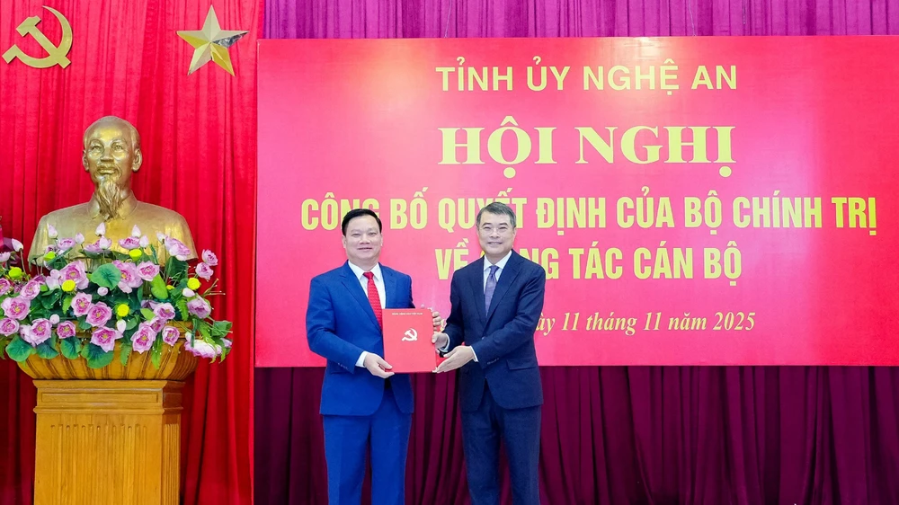 Bí thư Tỉnh ủy Nghệ An.jpg