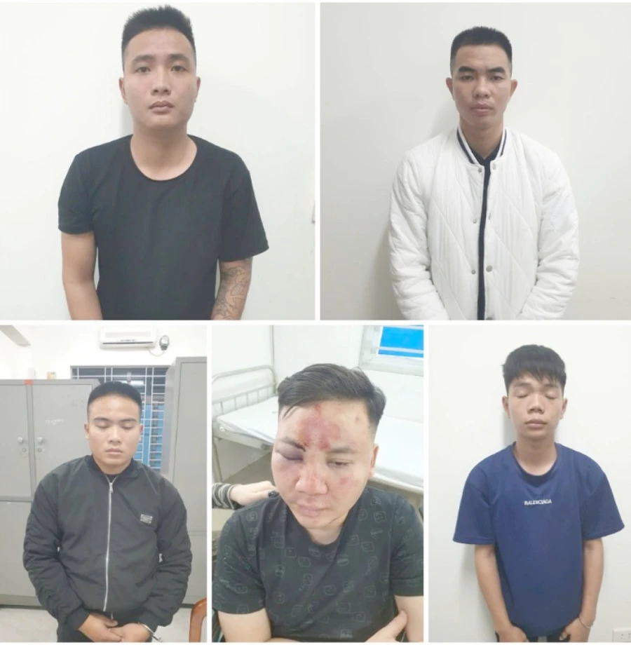 ô tô- lao vào đám đông.jpg