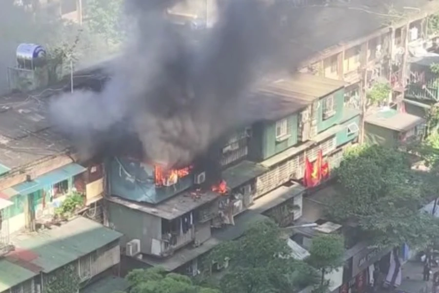 hai vụ cháy.jpg