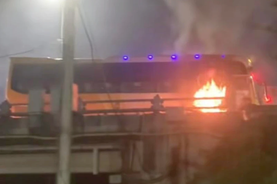 cầu Thanh Trì.jpg