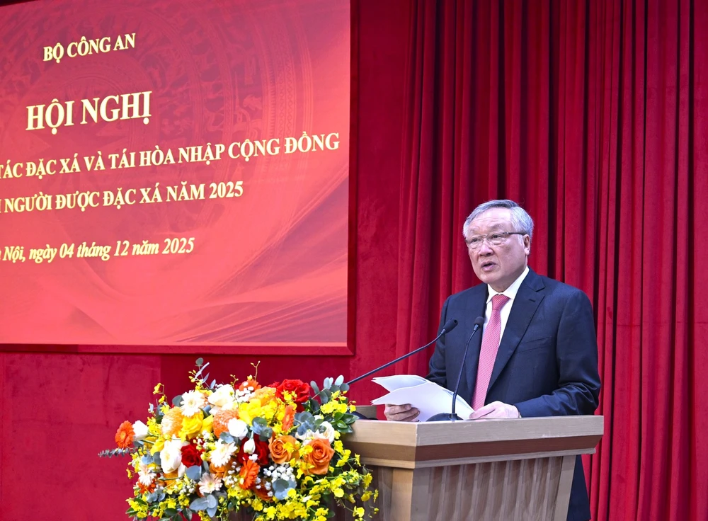 những lần đặc xá.jpg