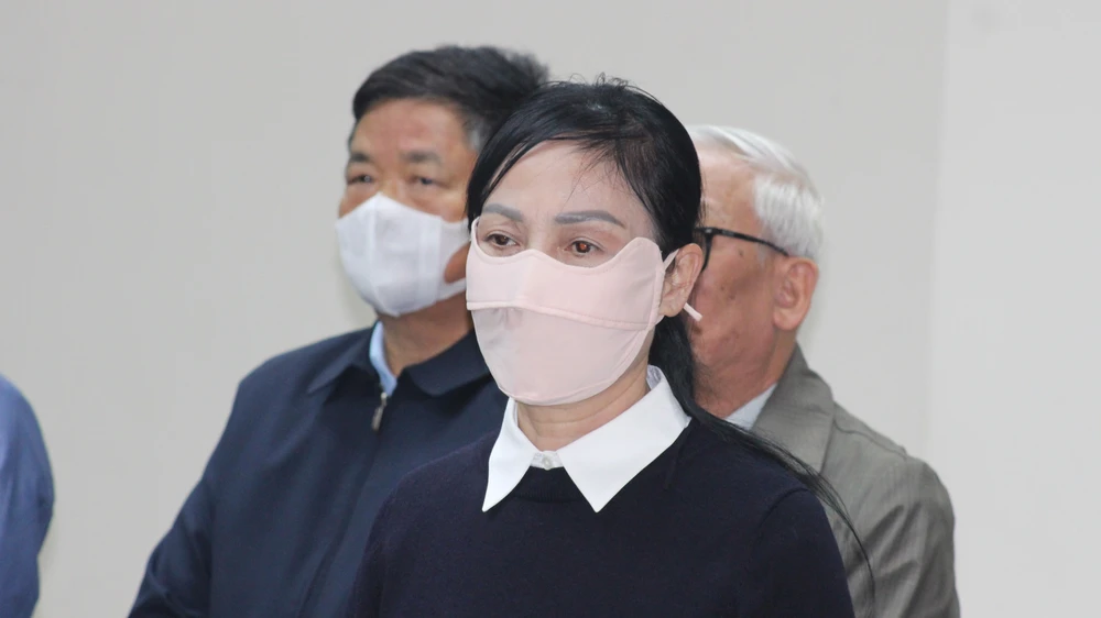 Hoang-Thi-Thuy-Lan (3).jpg