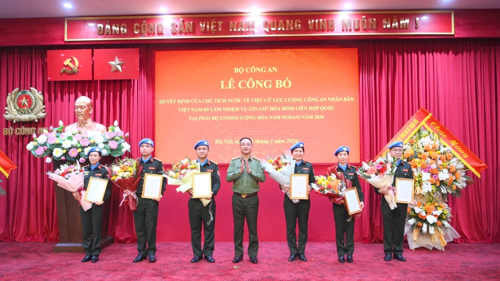 gìn giữ hòa bình.jpg