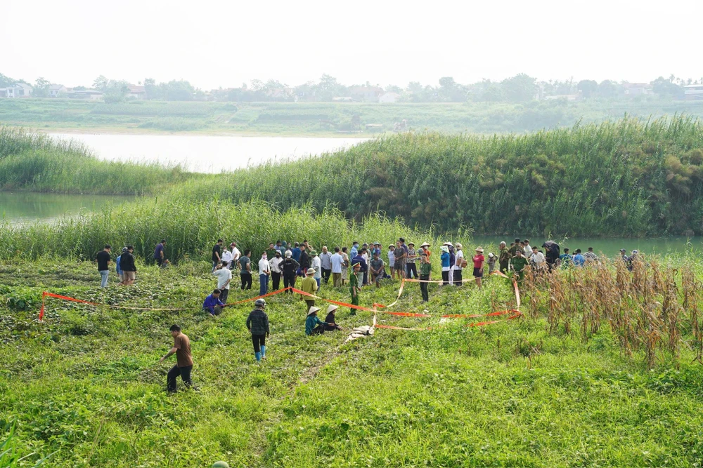 5-em-duoi-nuoc.jpg