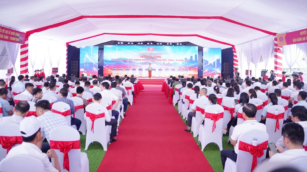 Vinh-Thanh-thuy.jpg
