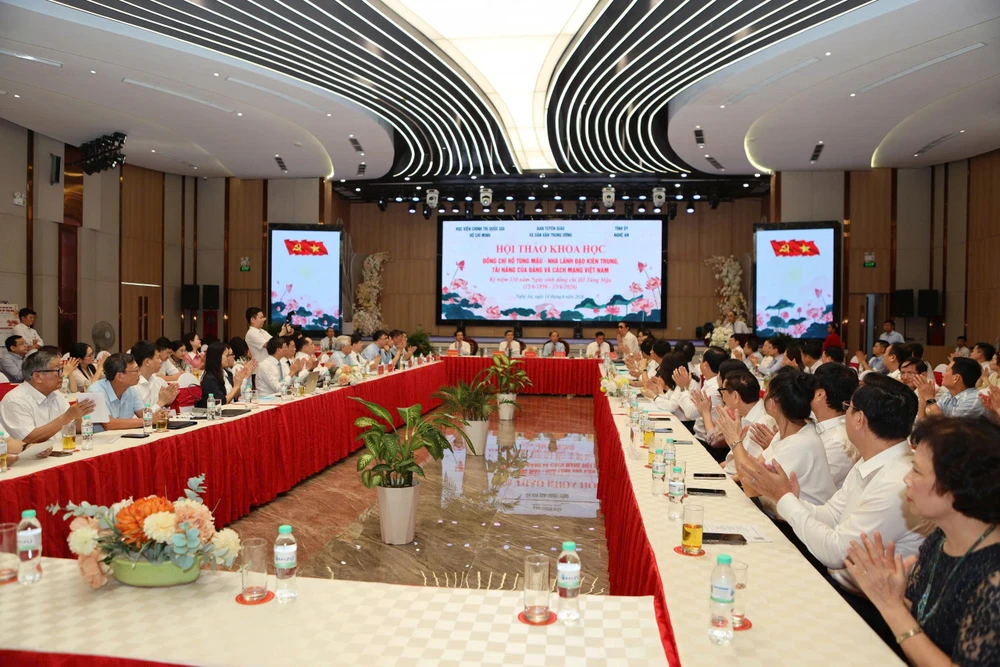 hoi-thao (2).jpg