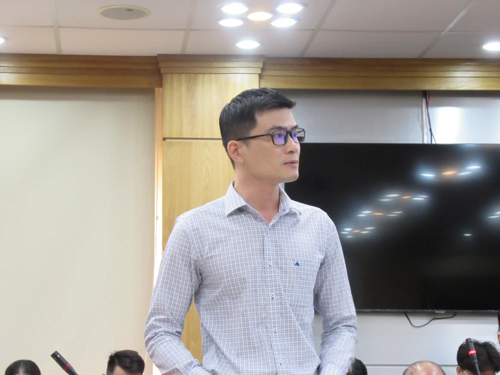 ThS Nguyễn Tuấn Vũ trình bày tại hội thảo. Ảnh: YC