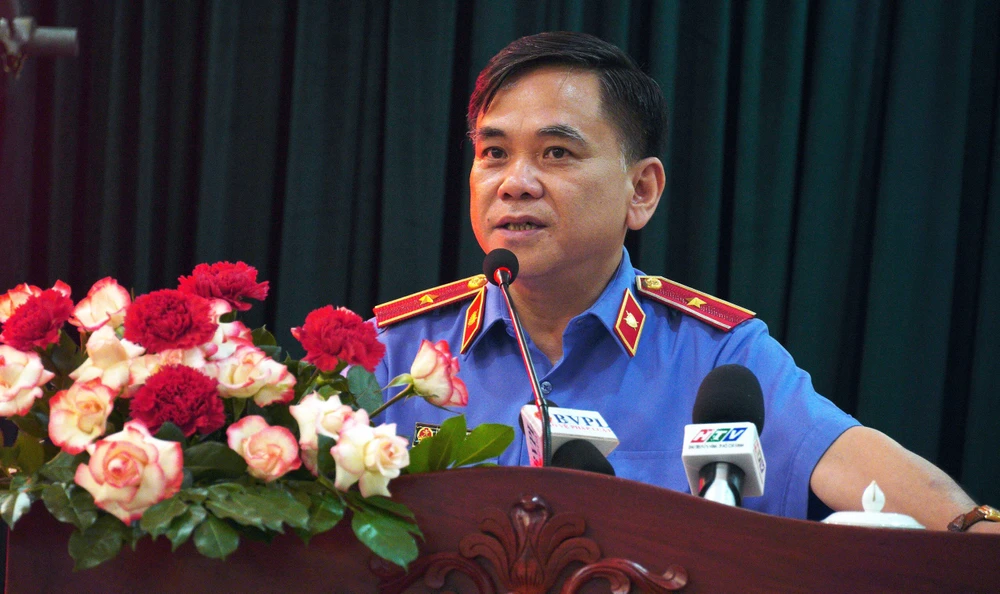 Ông Đỗ Mạnh Bổng (Viện trưởng VKSND TP.HCM) phát biểu tại hội nghị. Ảnh: HỮU ĐĂNG