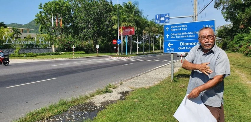 Ông Nguyễn Văn Bình đề nghị UBND tỉnh Khánh Hòa cần cung cấp thông tin để làm rõ việc thu hồi đất thực hiện dự án Sông Lô. Do bị từ chối, ông Bình buộc phải kiện hành chính yêu cầu tòa tuyên buộc UBND tỉnh phải cung cấp thông tin cho ông theo luật định Ảnh: TẤN LỘC