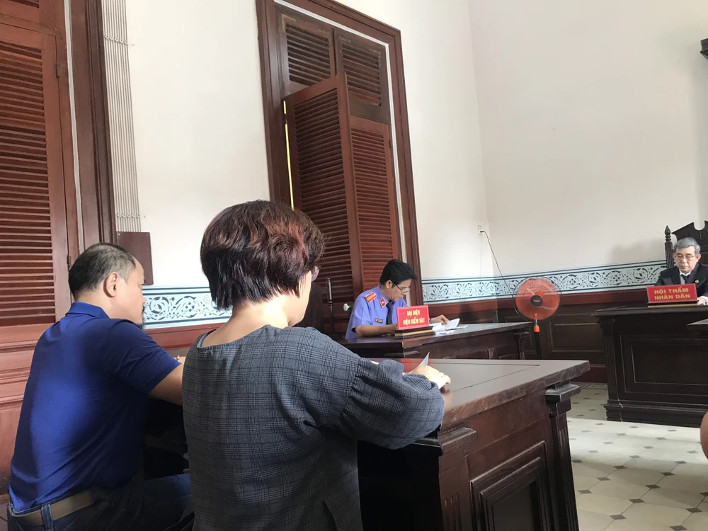 kiện văn phòng đăng ký đất đai