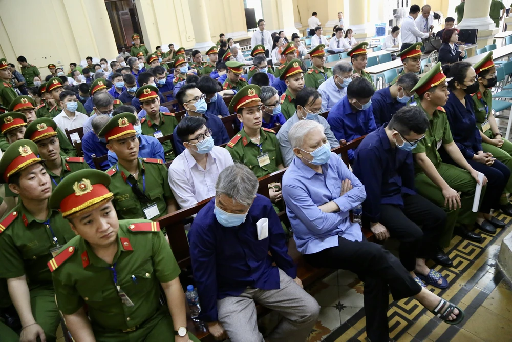 vạn-thịnh-phát-toàn cảnh bị cáo.jpg