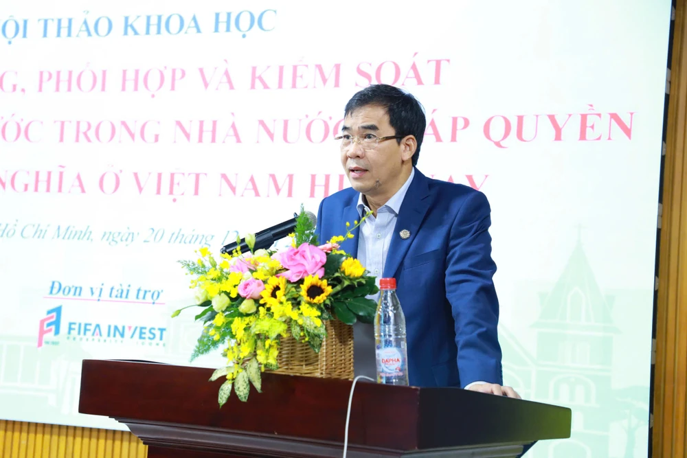 làm luật và sửa đổi luật