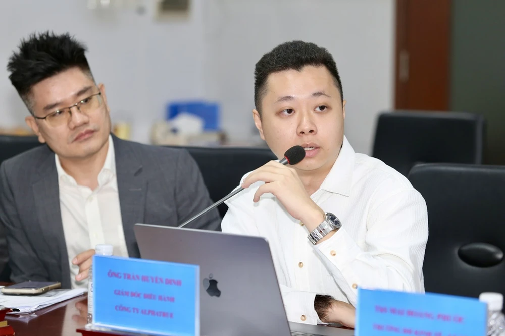 tiền kỹ thuật số