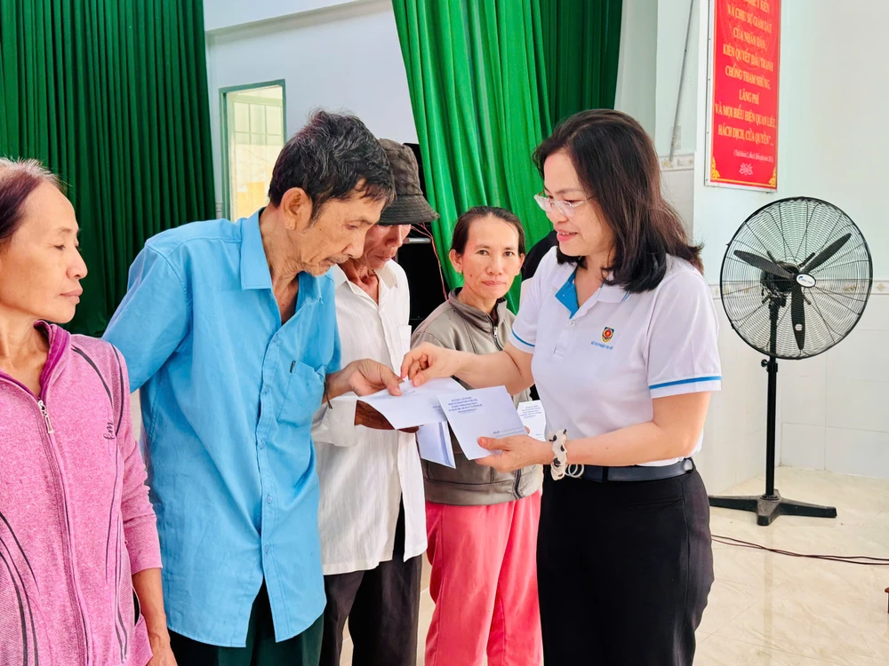 trợ giúp pháp lý