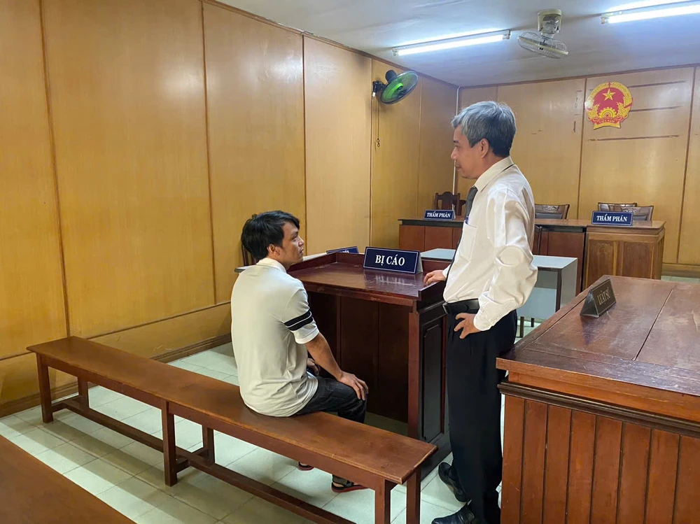 làm giả văn bằng