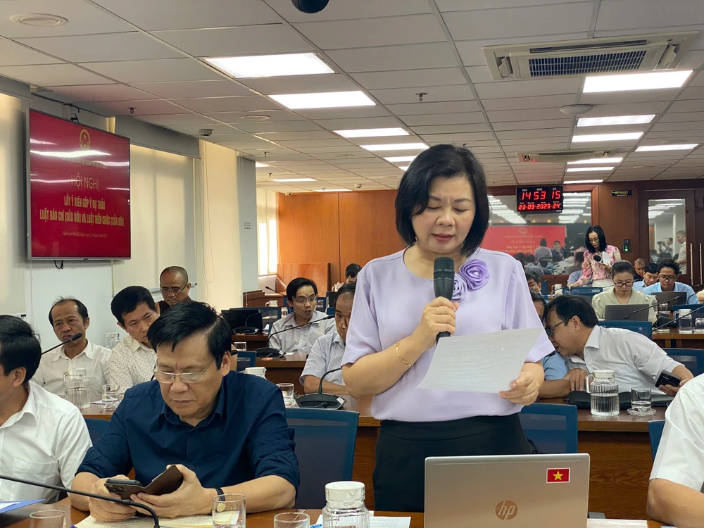 tra-loi-tren-bao-chi-bao PN.jpg