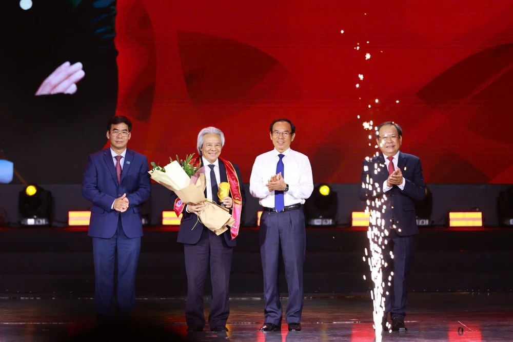 tinh-hoa-phap-ly-khanh vinh.jpg