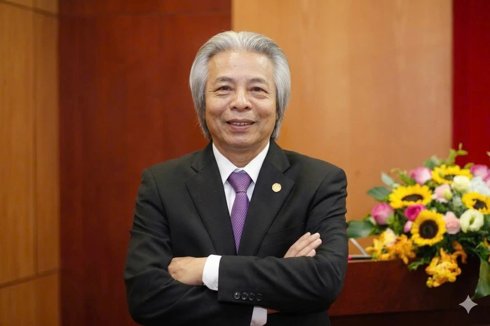 GS.TS Võ Khánh Vinh, nguyên Phó Chủ tịch Viện Hàn lâm Khoa học xã hội Việt Nam được vinh danh ở hạng mục Thành tựu.