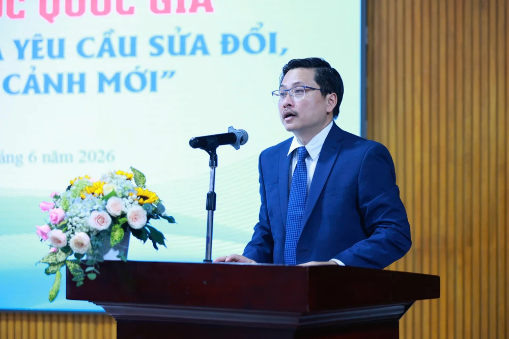PGS.TS Trần Việt Dũng, Phó Hiệu trưởng Trường ĐH Luật TP.HCM phát biểu khai mạc hội thảo. Ảnh: UL