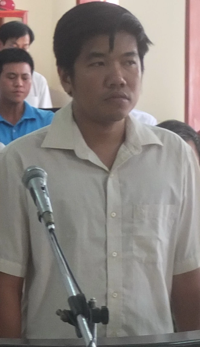 Hai công an làm chết nghi can lãnh án ảnh 2