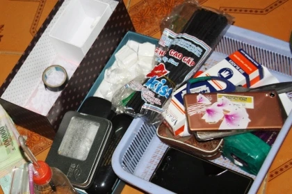 Bắt đôi vợ chồng hờ tàng trữ ma túy 'khủng' ảnh 1