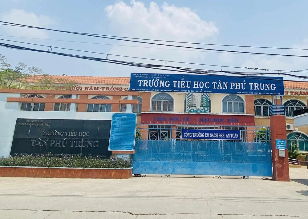 Hiệu trưởng đánh học sinh chảy máu đầu?