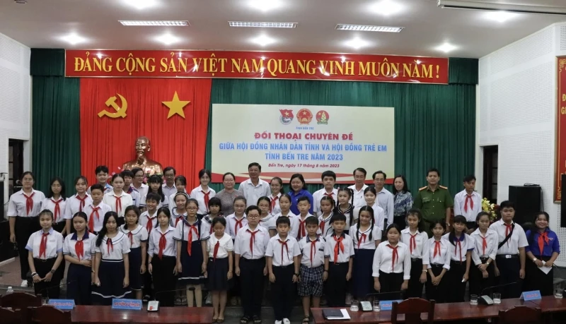 Đối thoại chuyên đề giữa Hội đồng nhân dân và Hội đồng trẻ em tỉnh Bến Tre năm 2023.