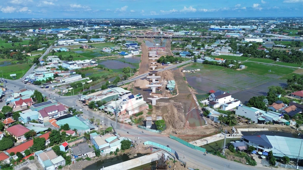 du an vanh dai 3 - doan LONGAN- anh HUYNH DU.jpg