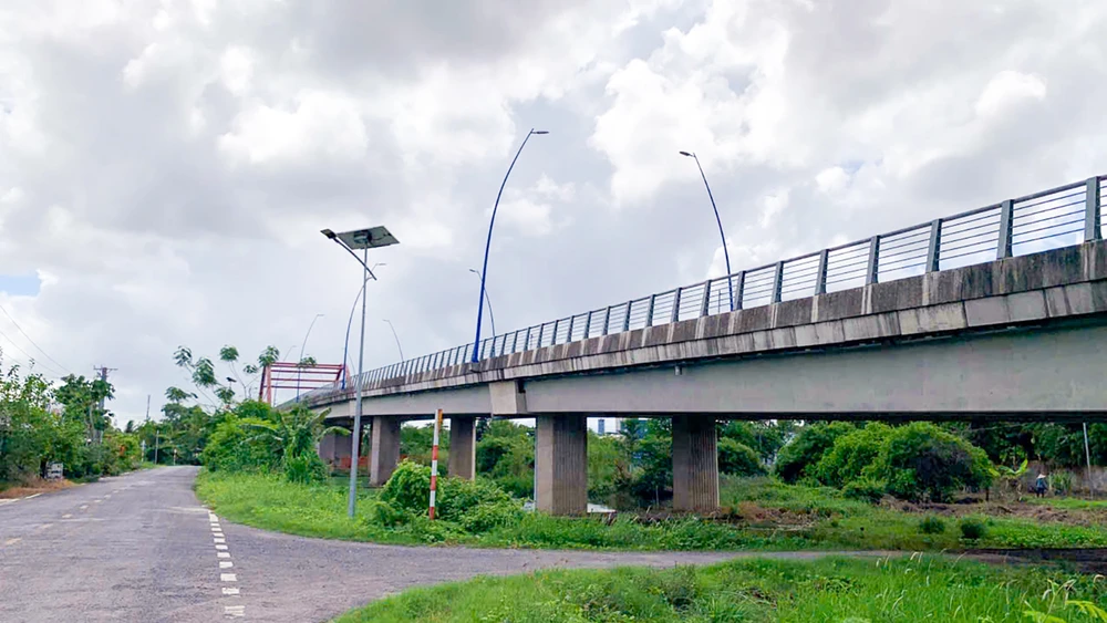 cau-mac-dinh-chi-soc-trang-can-tho-1.jpg