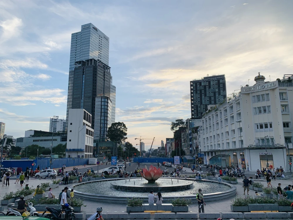 Chỉnh trang bến Bạch Đằng, cần kết nối văn hóa, di sản hai bờ đông - tây ảnh 9