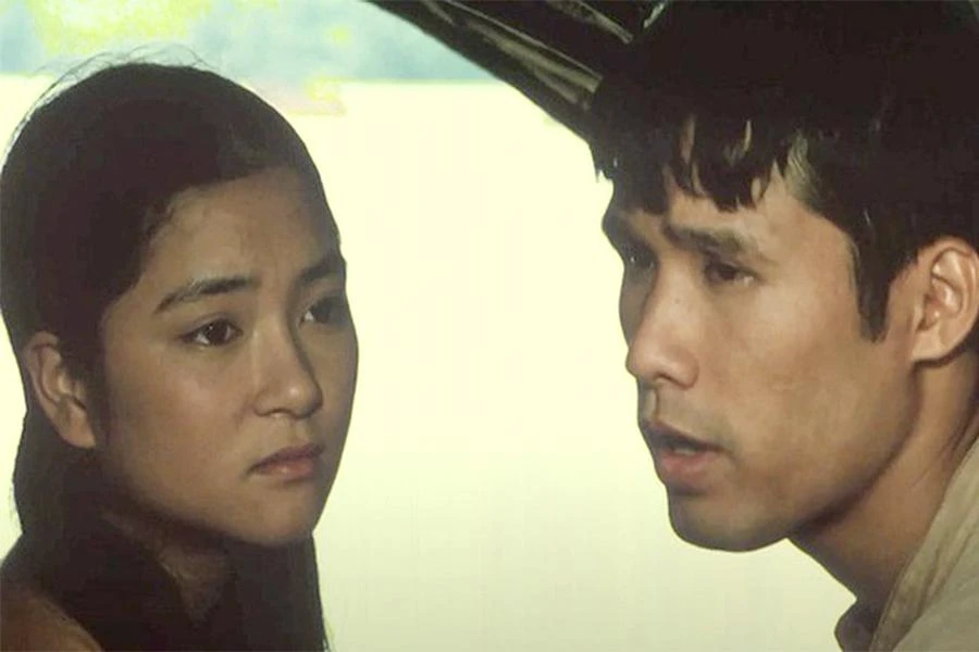 Hoa hậu Nguyễn Thị Huyền vai Thảo trong phim Thời xa vắng. Ảnh: TL