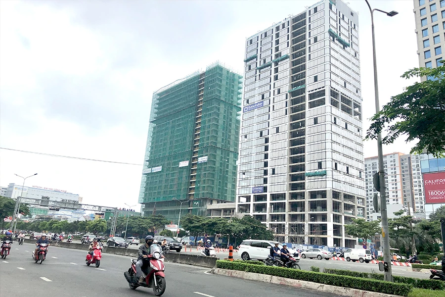 Các chuyên gia đánh giá năm 2023 sẽ không có sự gia tăng đột biến về nguồn cung bất động sản. Ảnh minh họa: QUANG HUY