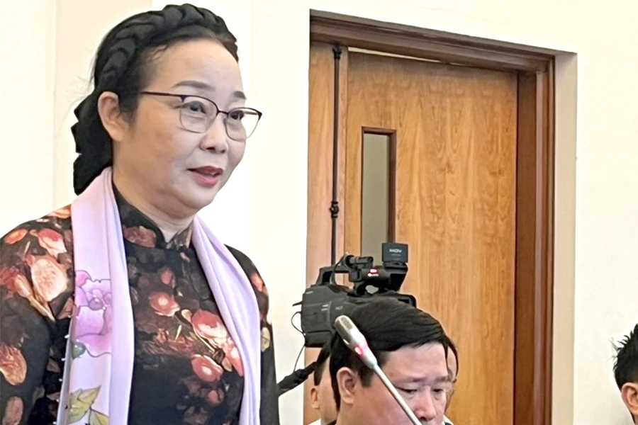 Bà HUỲNH NGỌC VÂN