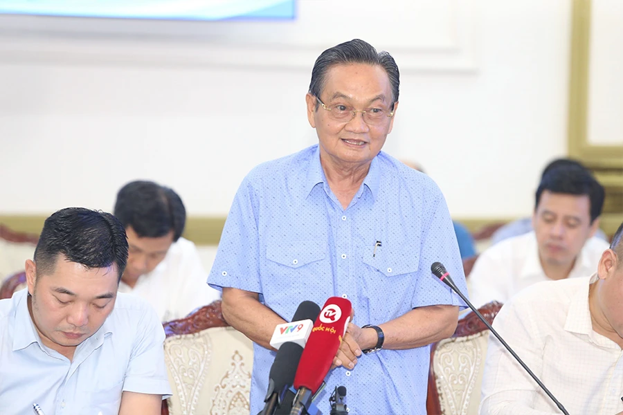 TS Trần Du Lịch phát biểu tại phiên họp. Ảnh: HÀ THƯ