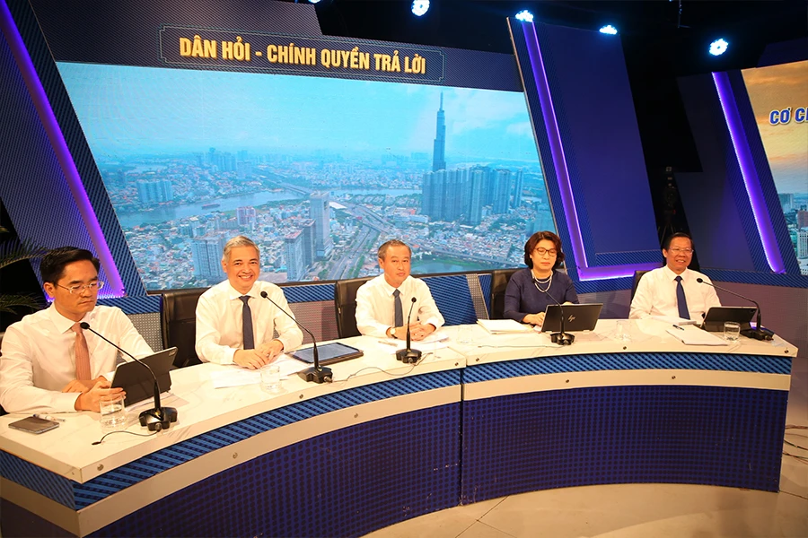 Chương trình Dân hỏi - Chính quyền trả lời số tháng 8-2023 với chủ đề: “Cơ chế, chính sách đặc thù phát triển TP.HCM: Trách nhiệm - Hành động”. Ảnh: THANH THÙY