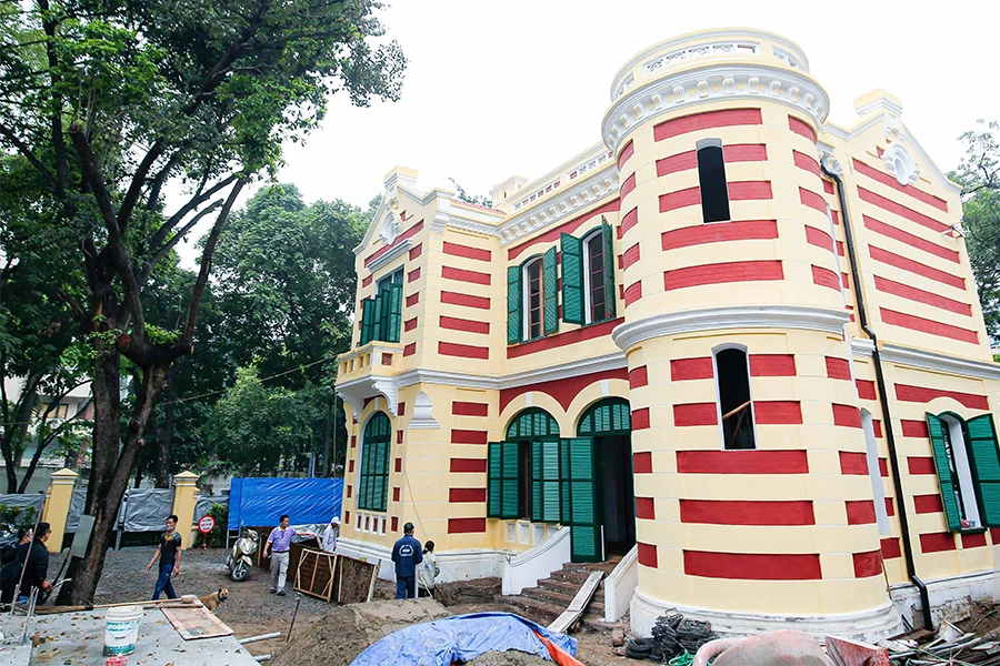 Quận Hoàn Kiếm tôn tạo biệt thự Pháp cổ tại 49 Trần Hưng Đạo (46 Hàng Bài). Ảnh: TRỌNG PHÚ