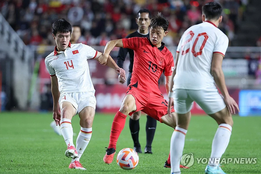 w-2_P14_BAICHINH_HLV Park Hang-seo noi ve Troussier_OCT_2023_820.jpg