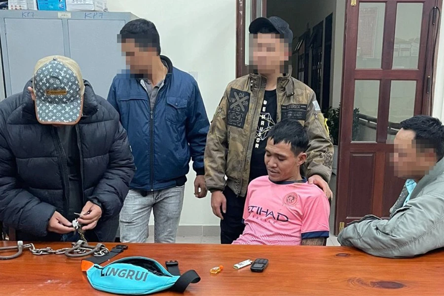 w-P12_bat coc_h2.jpg