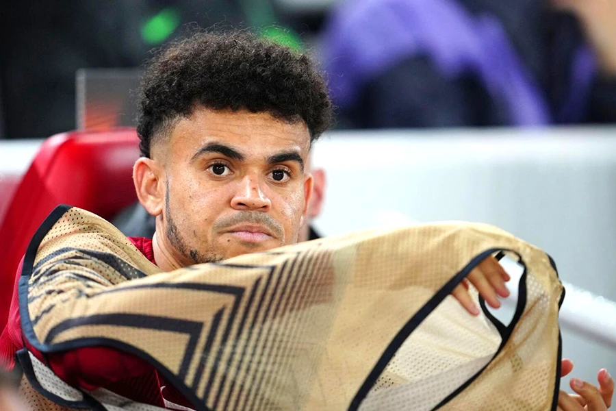 w-2_14_BAICHINH_vu batcoc ba me Liverpool_ Luis Diaz _NOV_2023_ 990_.jpg