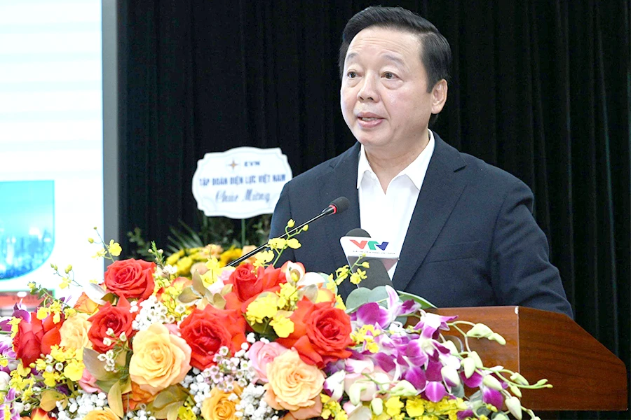 Phó thủ tướng: Đừng vội mừng khi chúng ta vẫn chỉ gia công.jpg