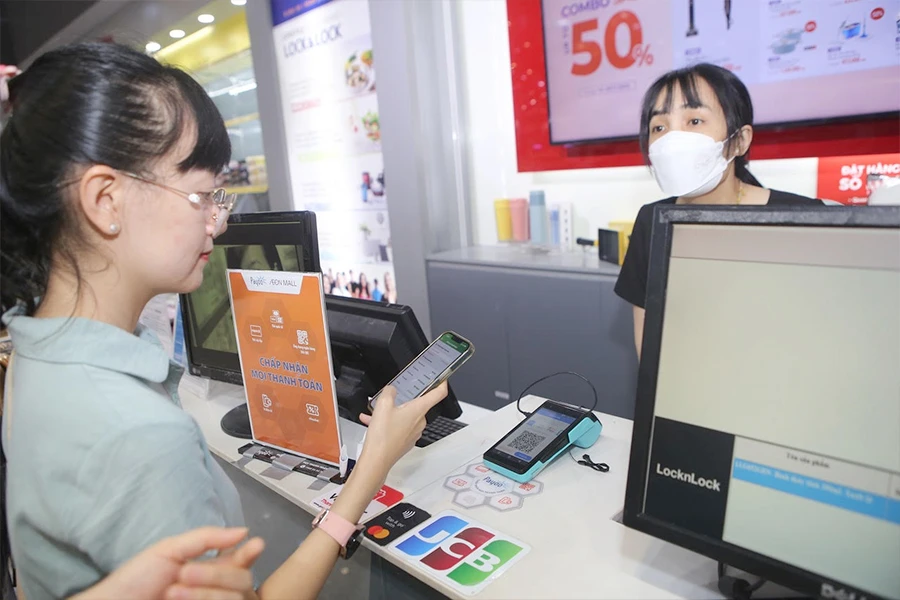 w-P11-the-ngan-hang 7.jpg