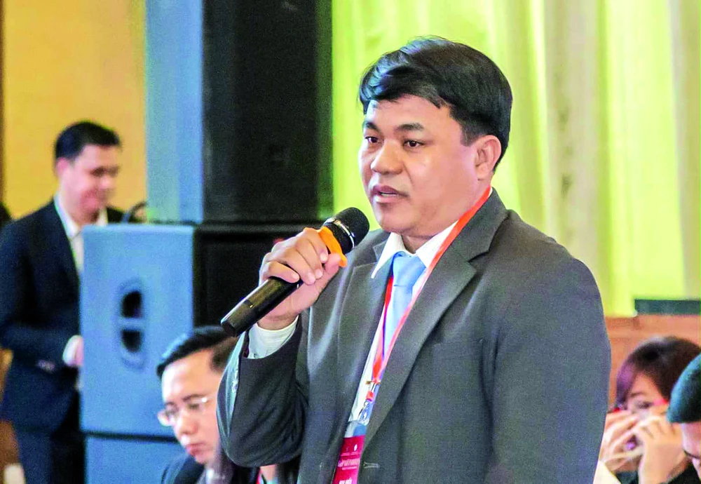 P2021_Chan trang_h2_NGUYEN DUY QUANG.jpg