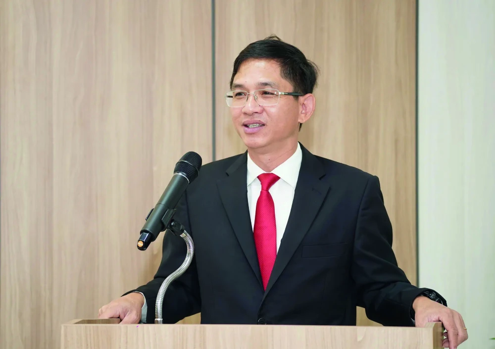 p2829-PGS.TS Hoàng Công Gia Khánh.jpg