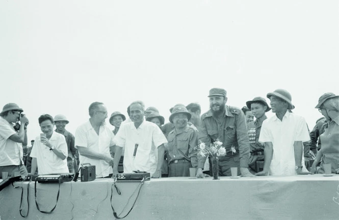 p28-viet nam cu ba.jpg