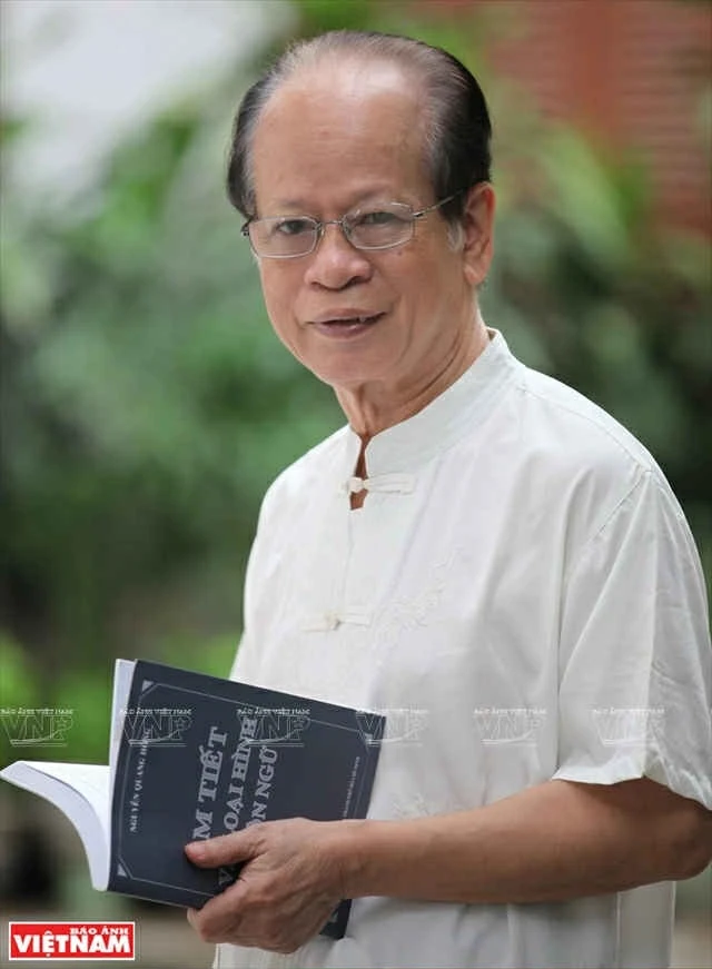 p12-0810-PGS TS Nguyen Quang Hong.jpg